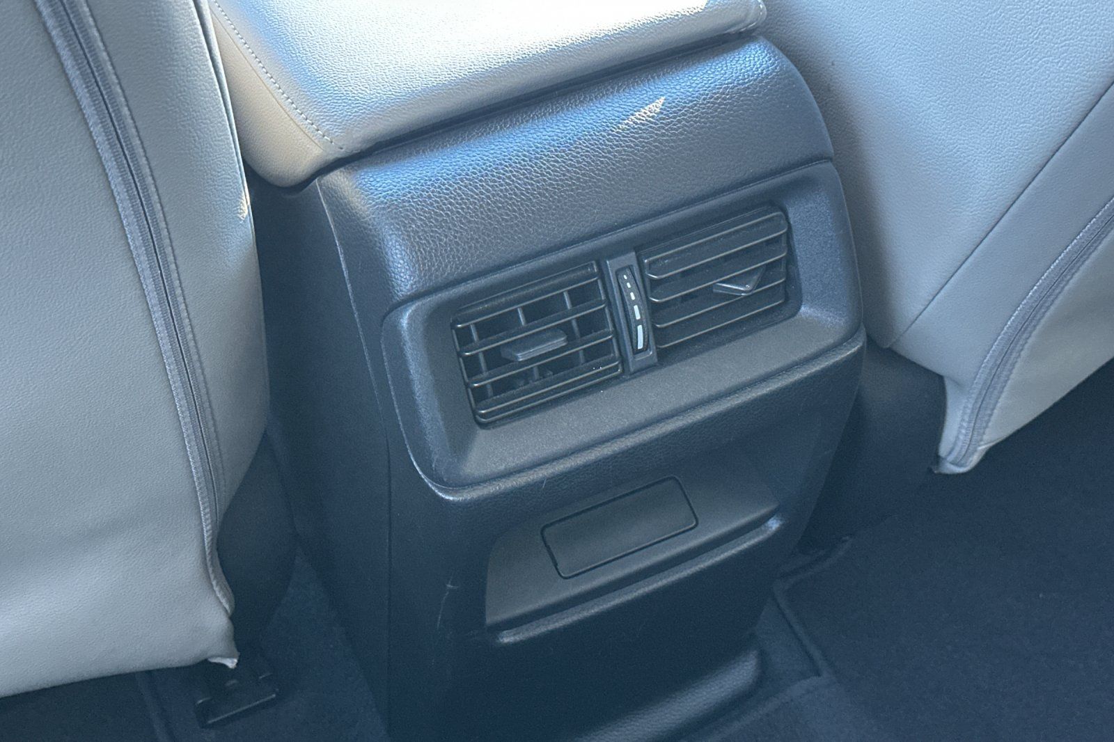 2023 Honda CR-V EX-L Image 28 of 40