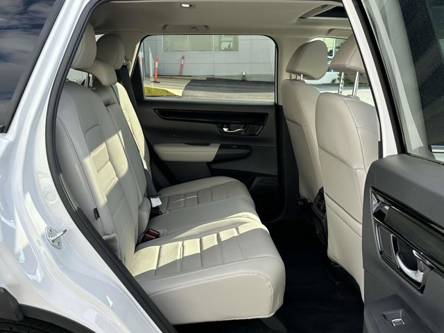 Vehicle image 9 of 26