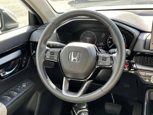 Vehicle image 13 of 26