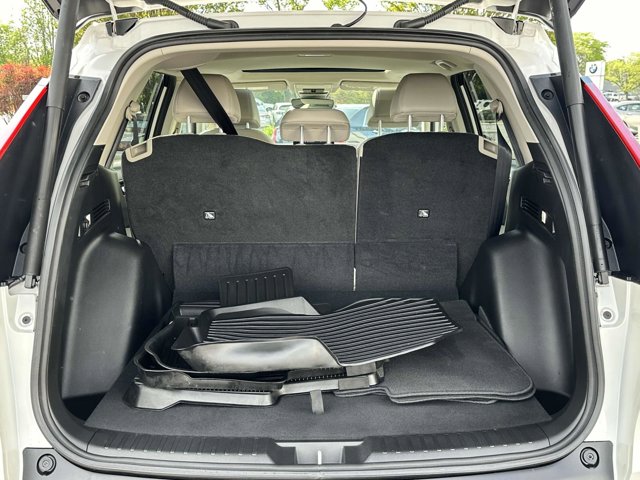 Vehicle image 6 of 26