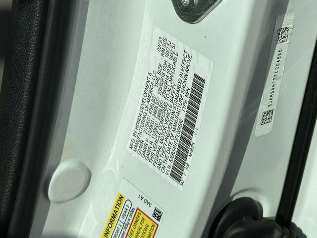 Vehicle image 22 of 26