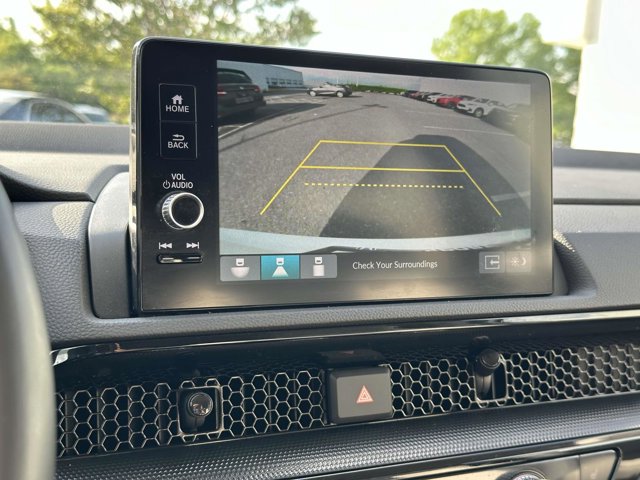 Vehicle image 16 of 26
