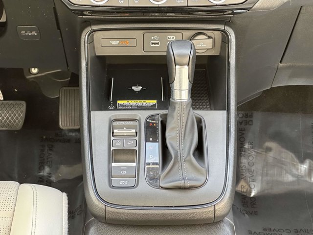 Vehicle image 18 of 26