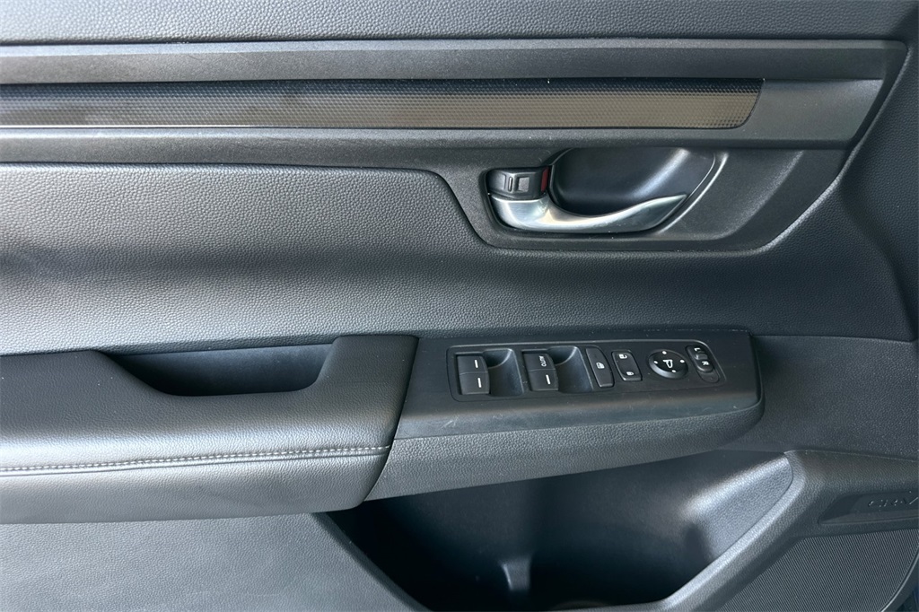 Vehicle image 20 of 30