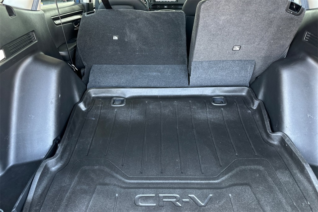 Vehicle image 11 of 30