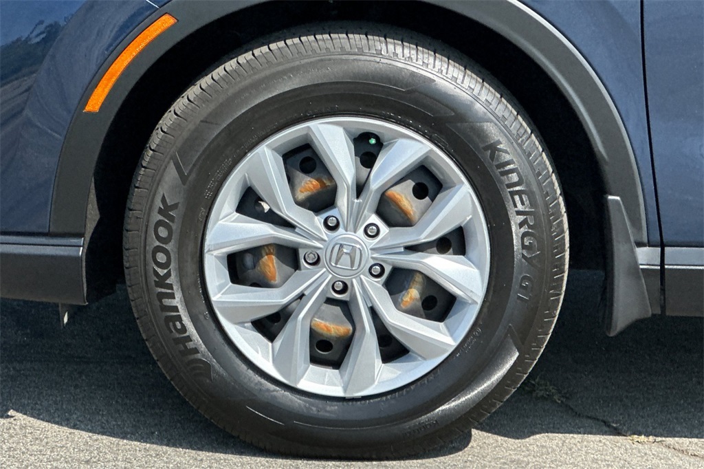 Vehicle image 10 of 30