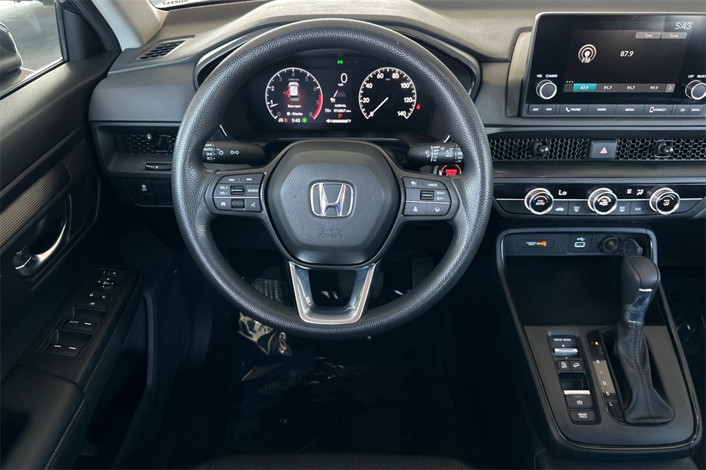 Vehicle image 26 of 30