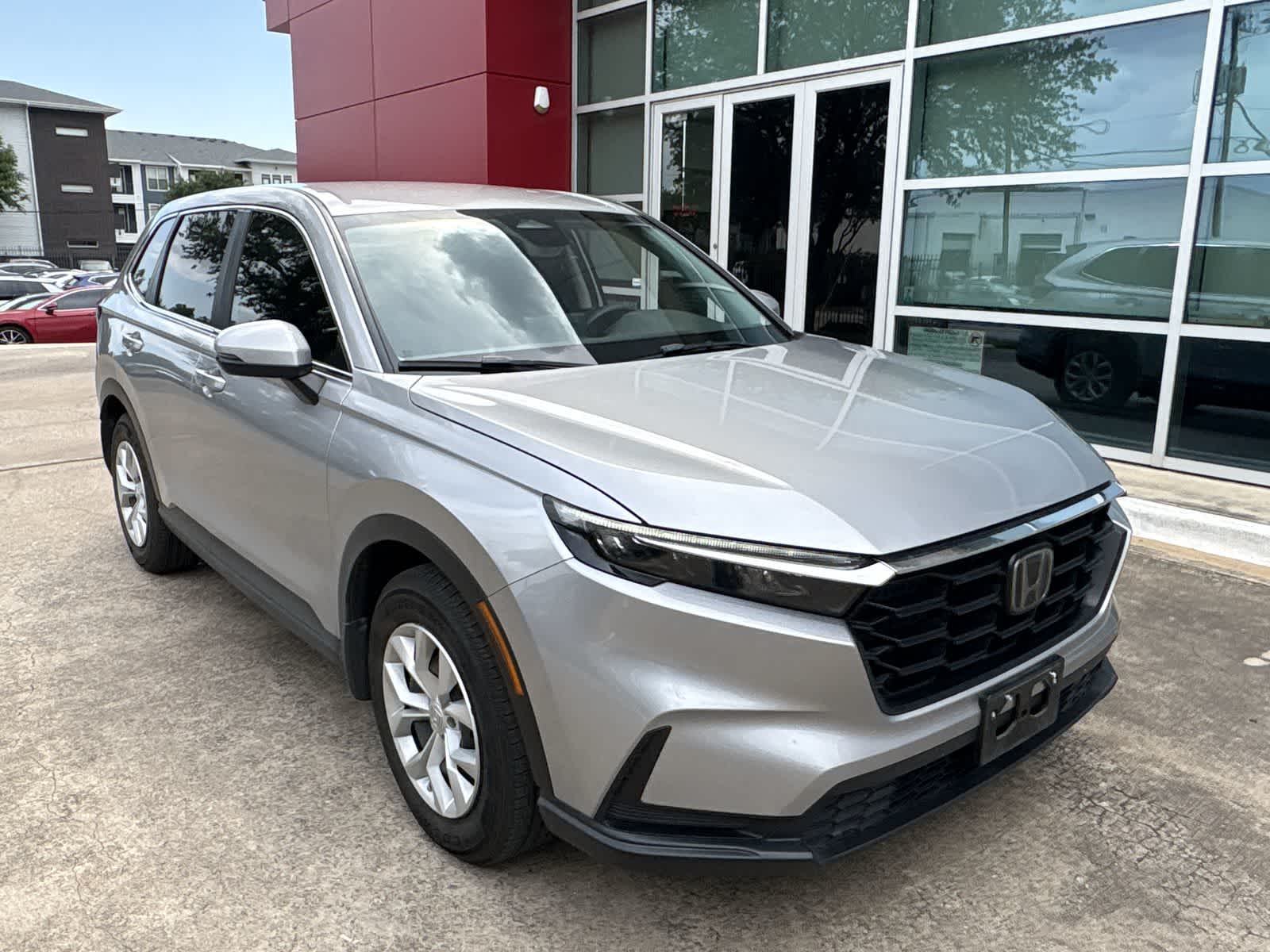 2023 Honda CR-V LX Image 3 of 25