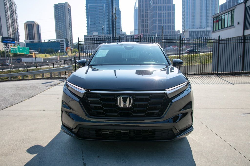 2023 Honda CR-V LX Image 2 of 20