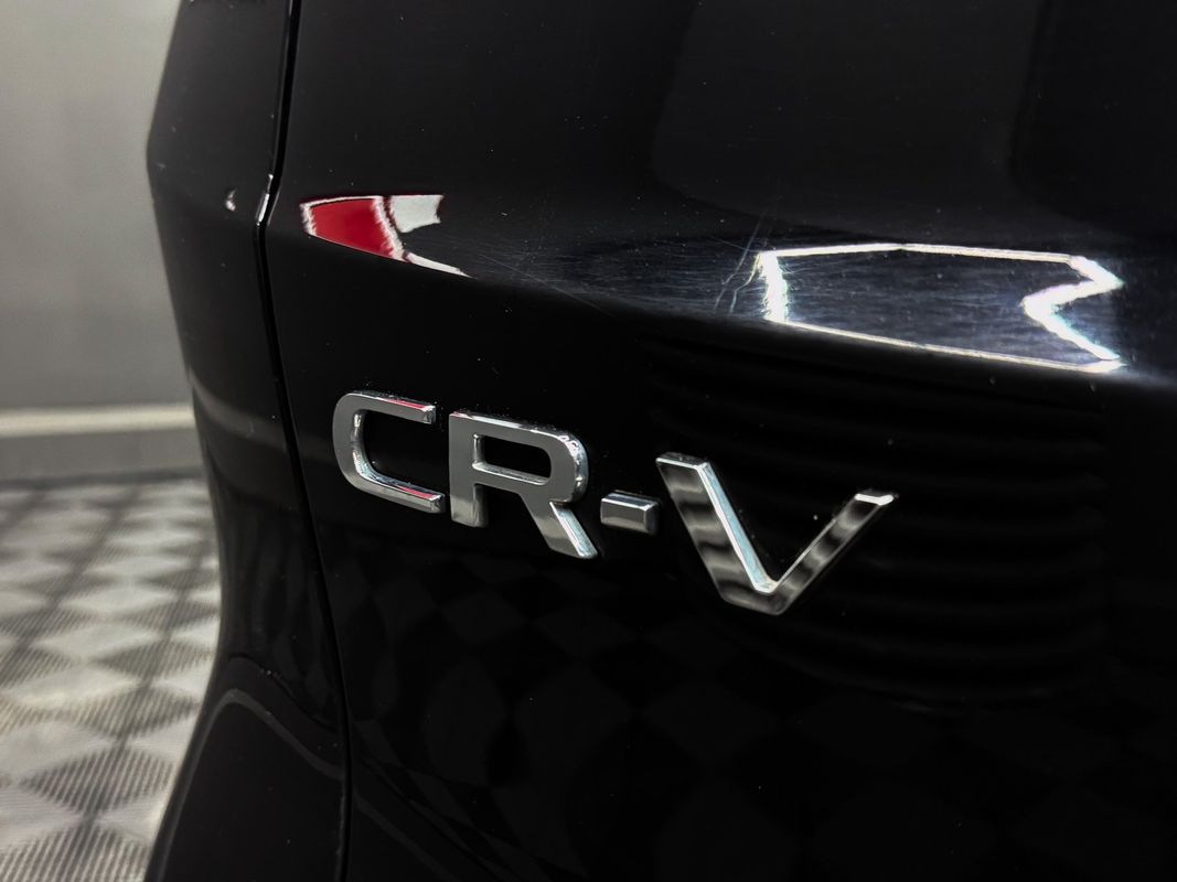 Vehicle image 10 of 31