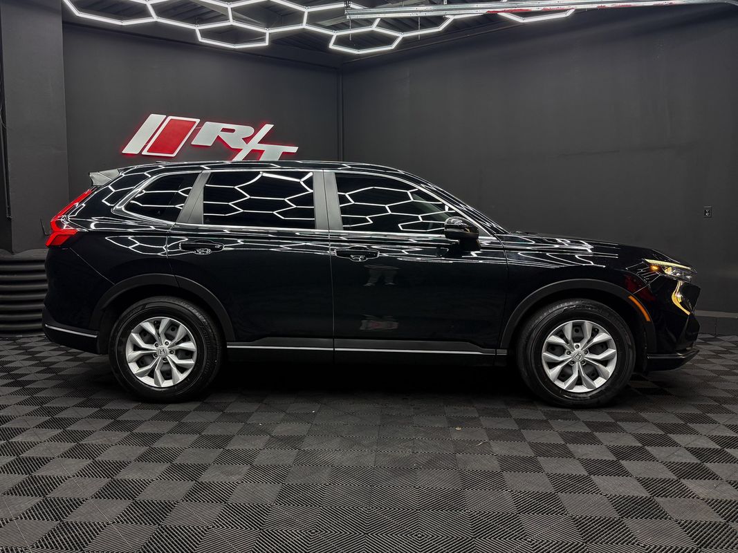 Vehicle image 5 of 31