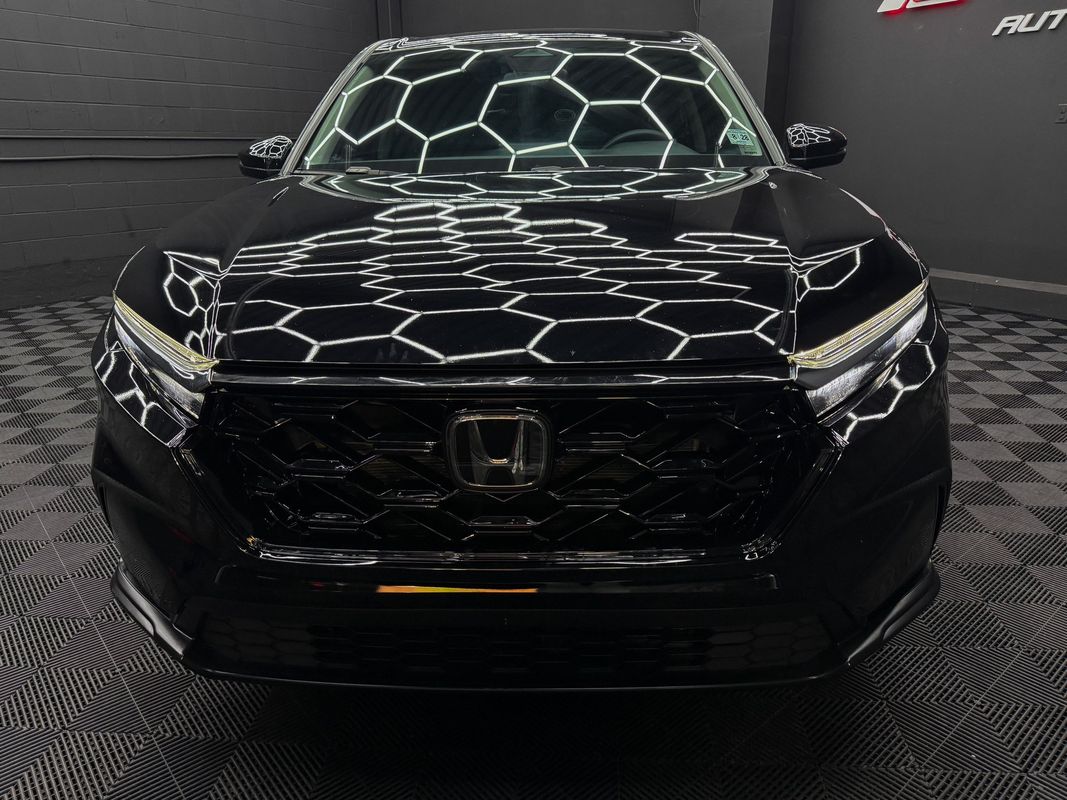 Vehicle image 2 of 31