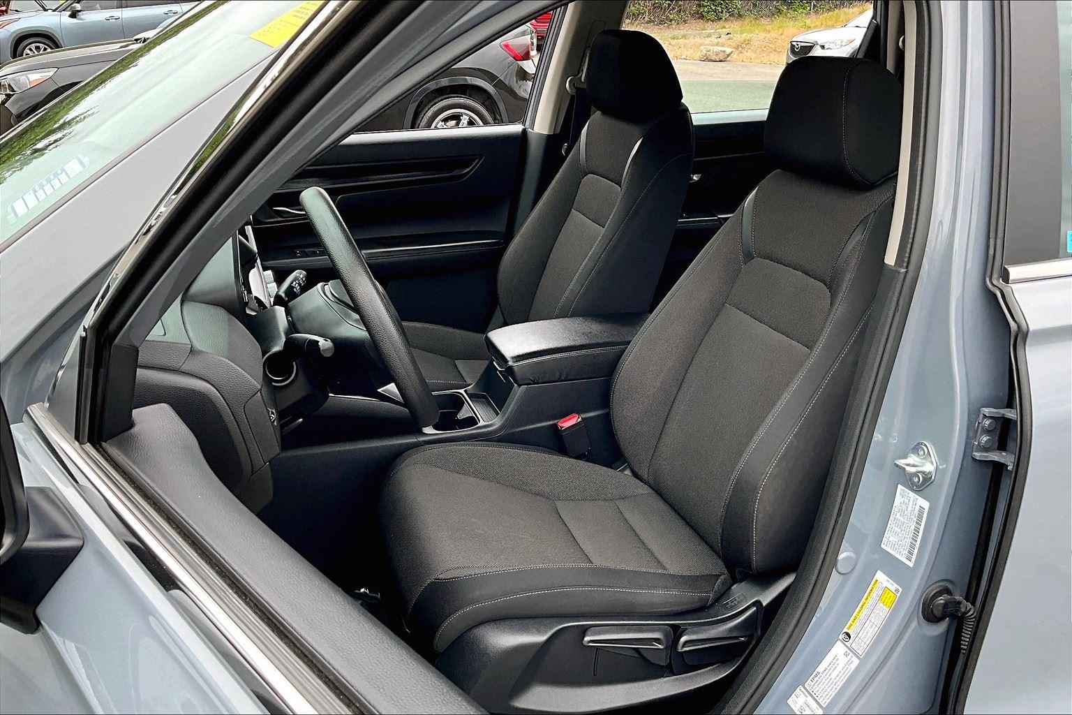 Vehicle image 22 of 26