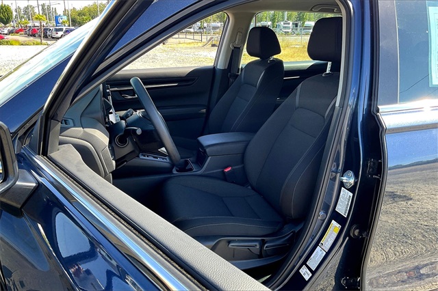 Vehicle image 13 of 26