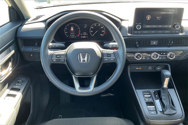 Vehicle image 16 of 26