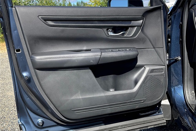 Vehicle image 24 of 26