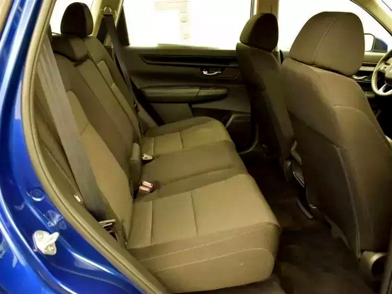 Vehicle image 17 of 37