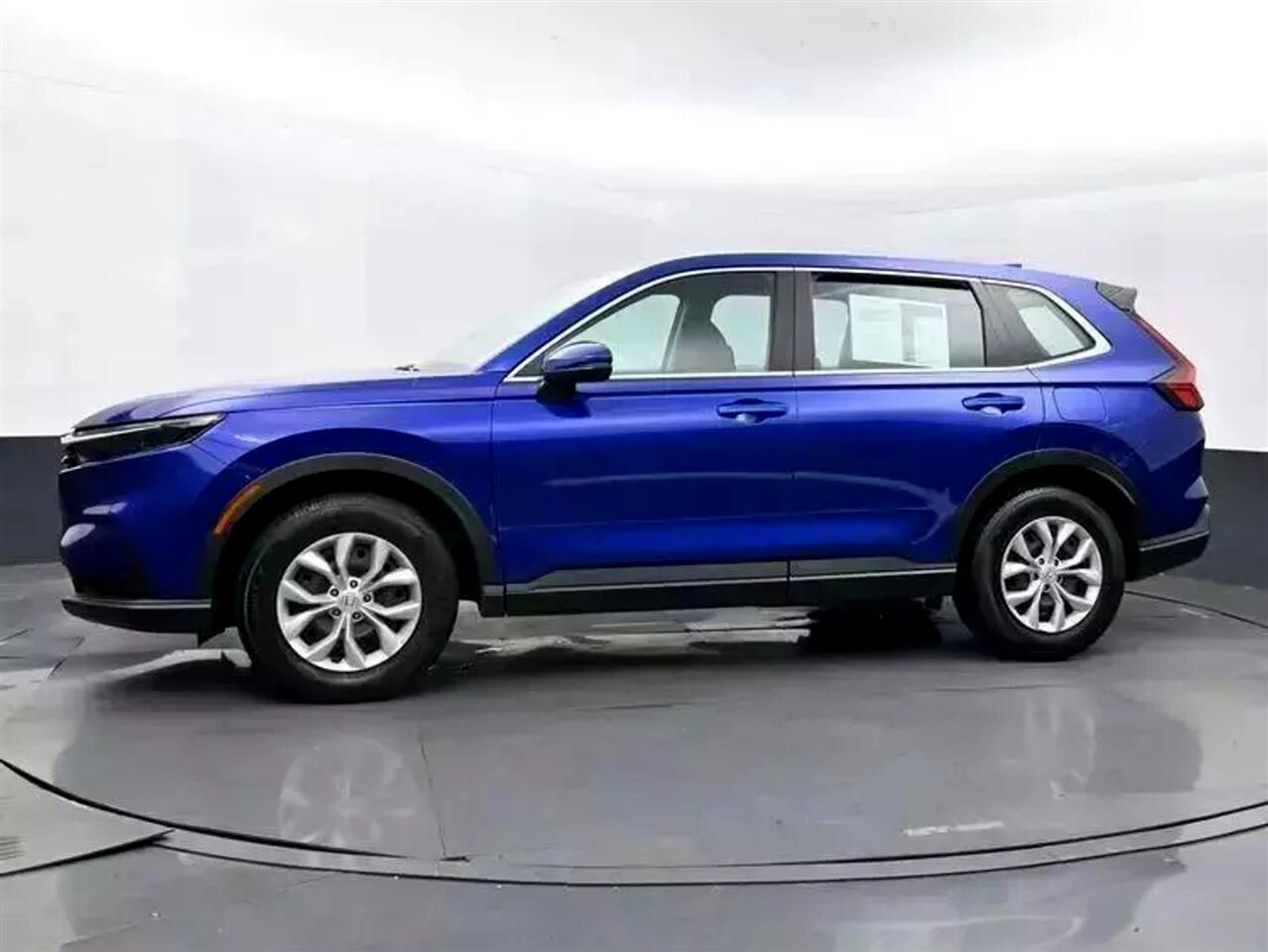 Vehicle image 14 of 37