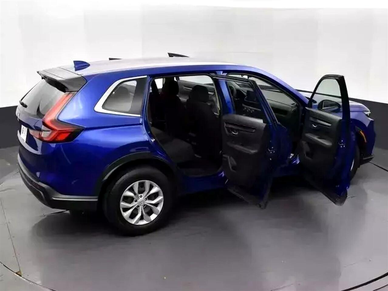 Vehicle image 7 of 37