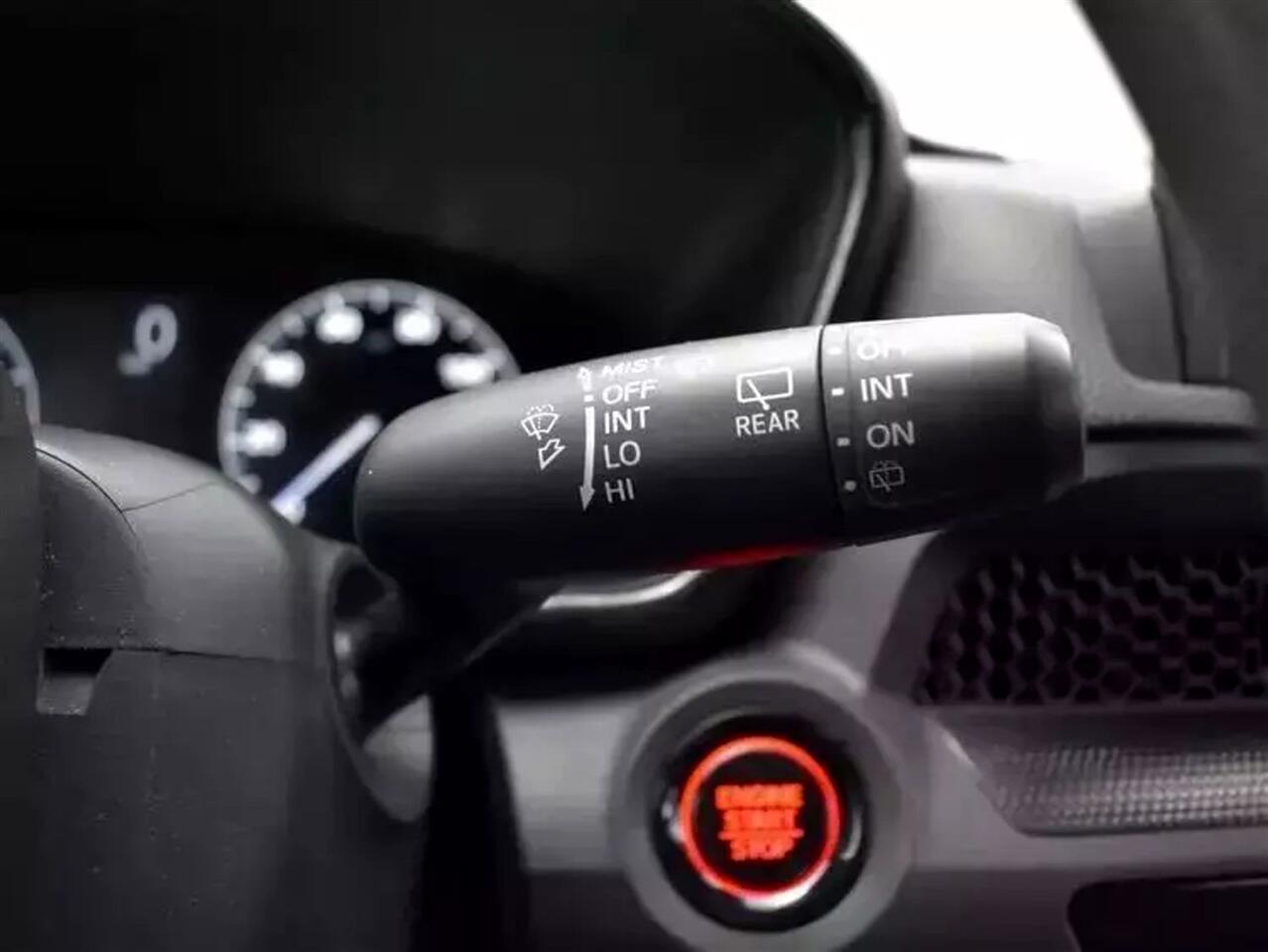 Vehicle image 29 of 37