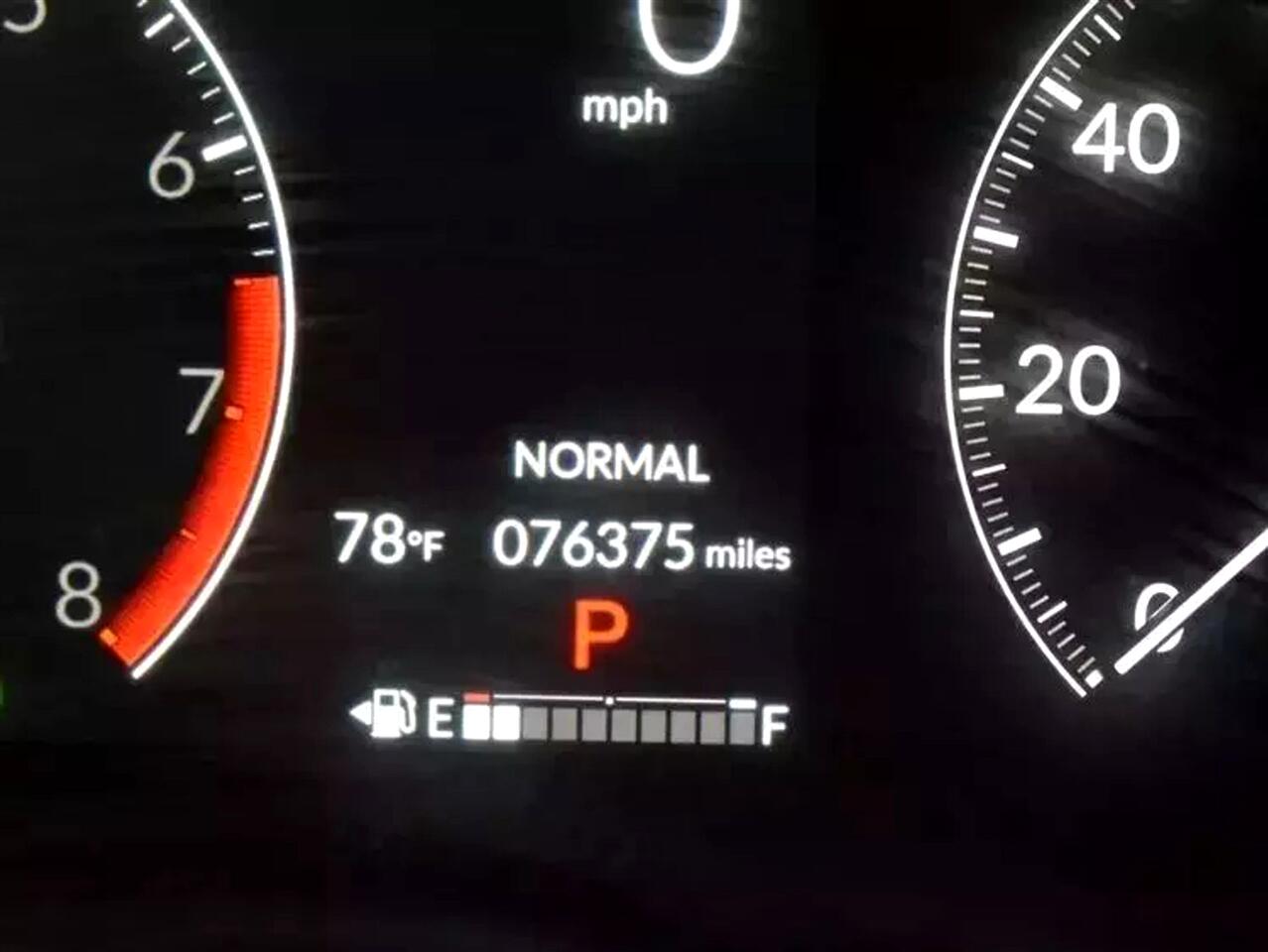 Vehicle image 23 of 37