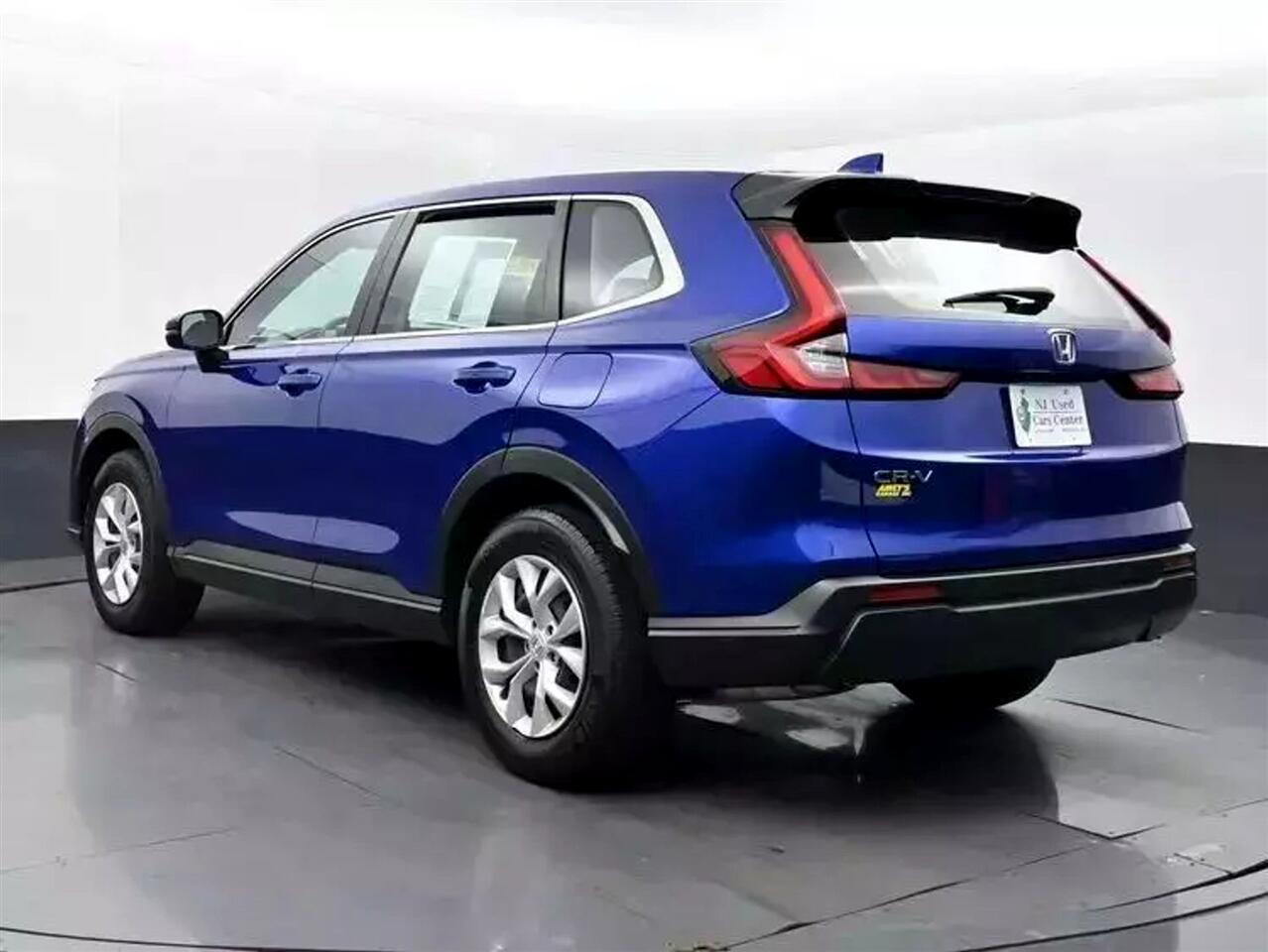 Vehicle image 11 of 37