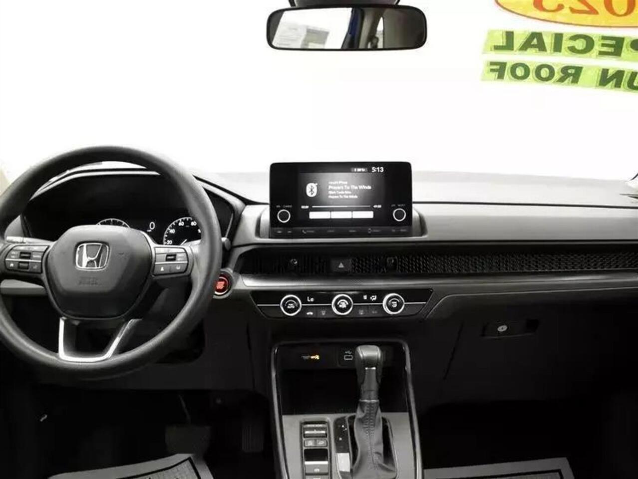 Vehicle image 21 of 37