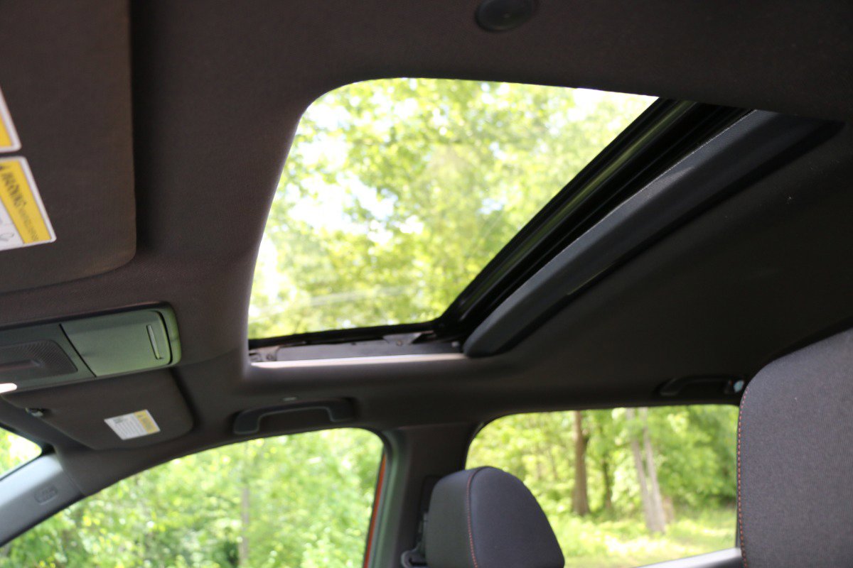 Vehicle image 23 of 31