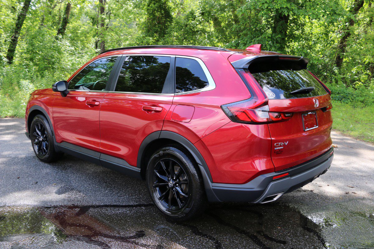 Vehicle image 8 of 31