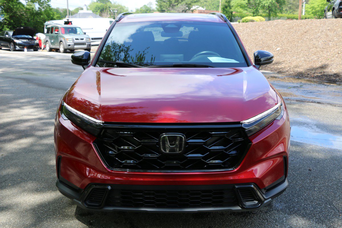 Vehicle image 2 of 31