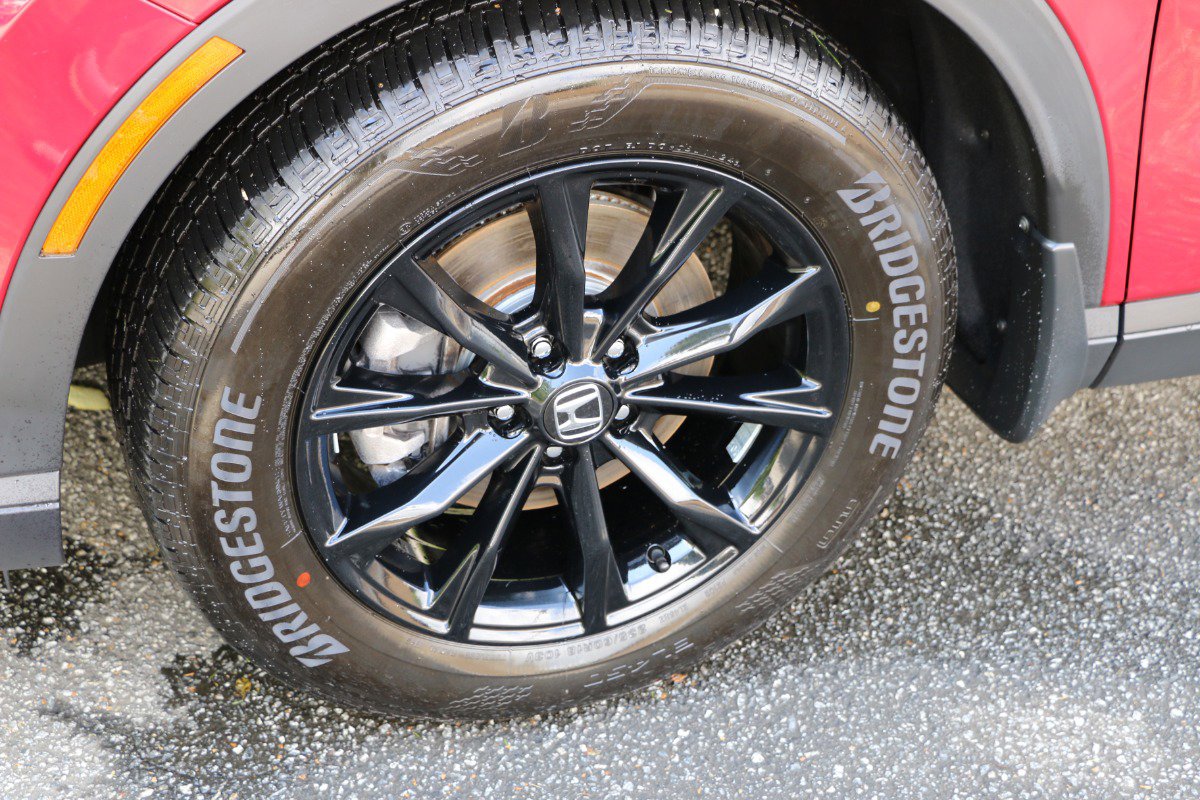 Vehicle image 14 of 31