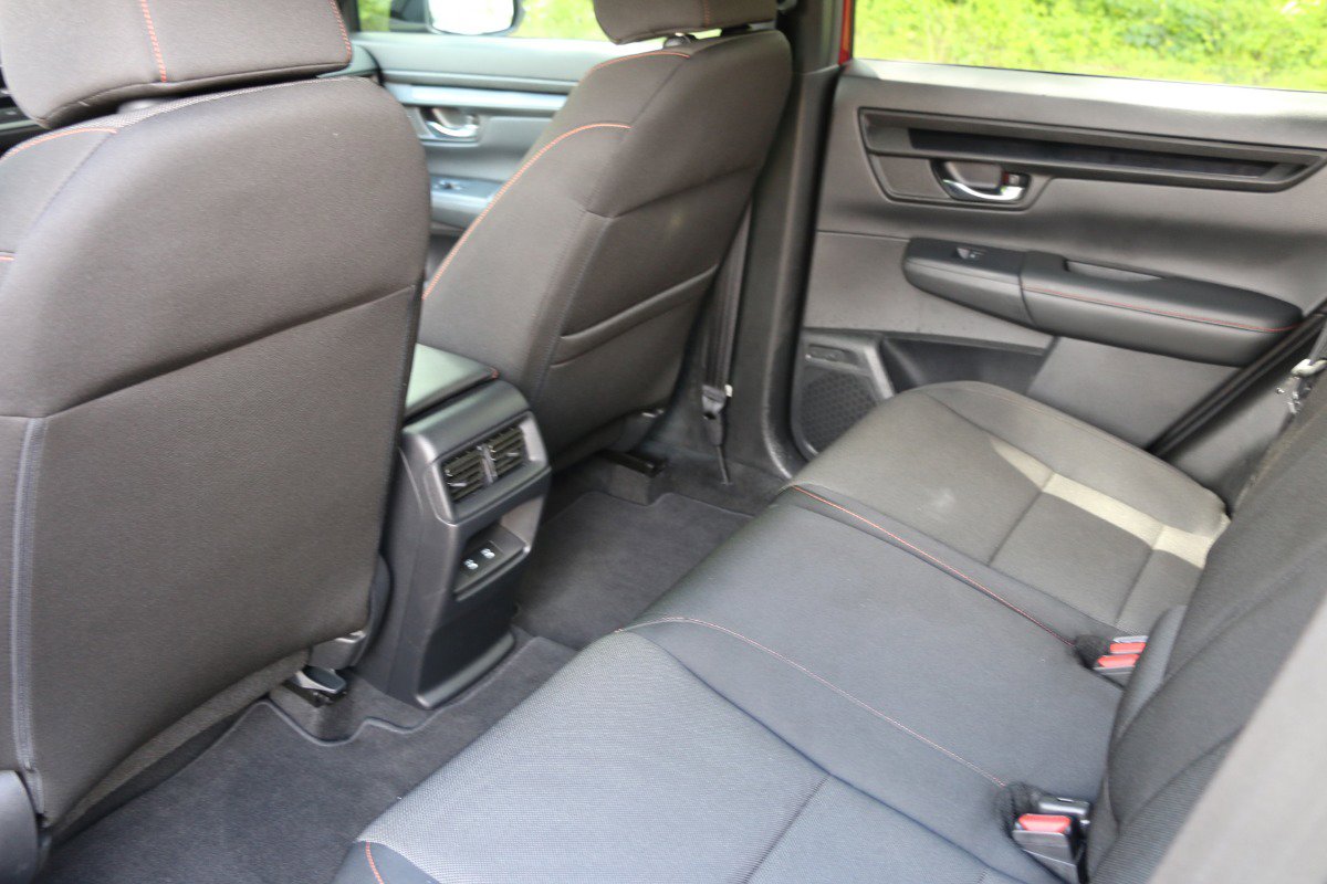 Vehicle image 28 of 31