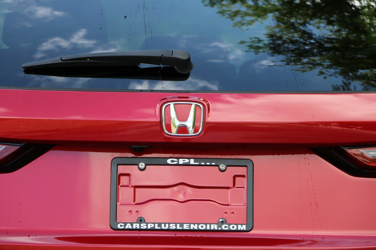 Vehicle image 10 of 31