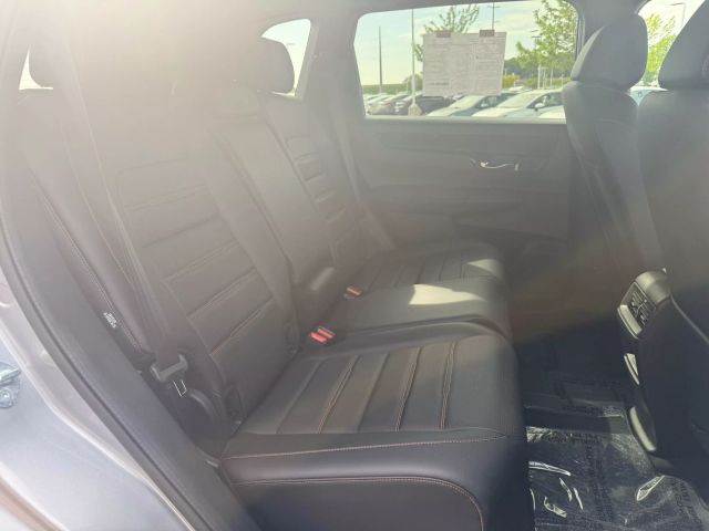 Vehicle image 8 of 17