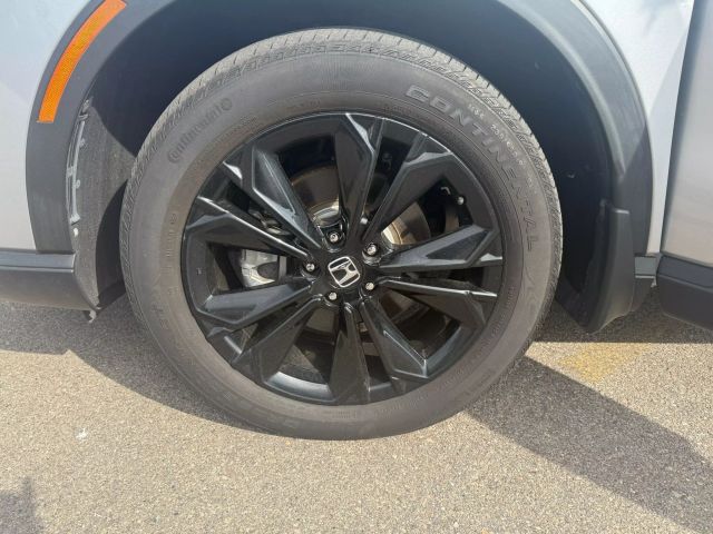 Vehicle image 17 of 17