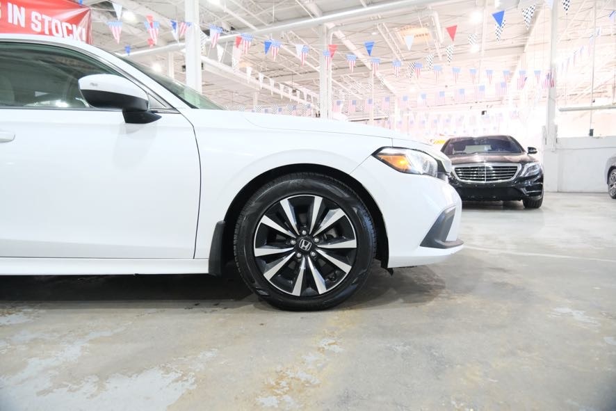 2023 Honda Civic EX Image 13 of 37