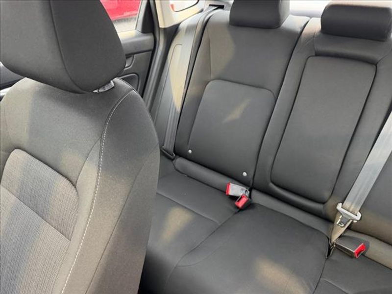 Vehicle image 14 of 26
