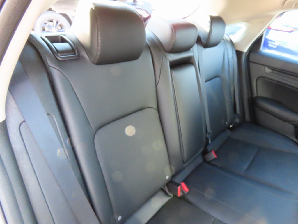 Vehicle image 12 of 33