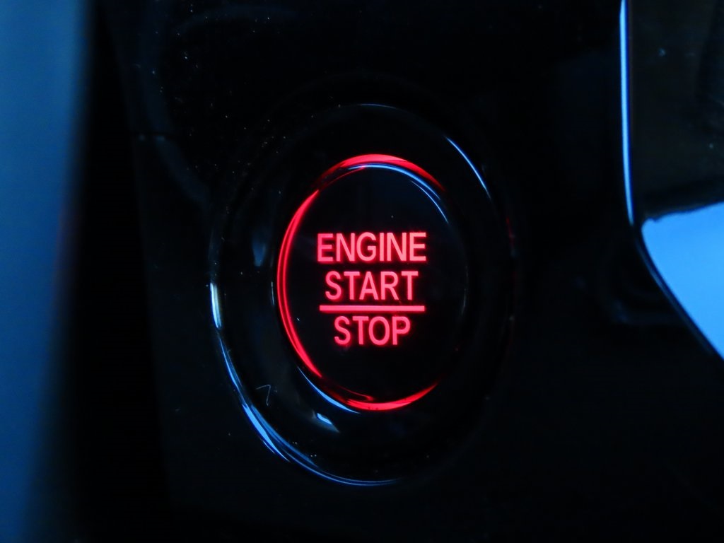 Vehicle image 24 of 33
