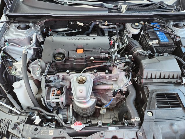 Vehicle image 19 of 26