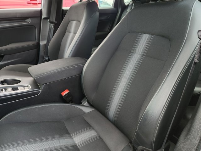 Vehicle image 22 of 26