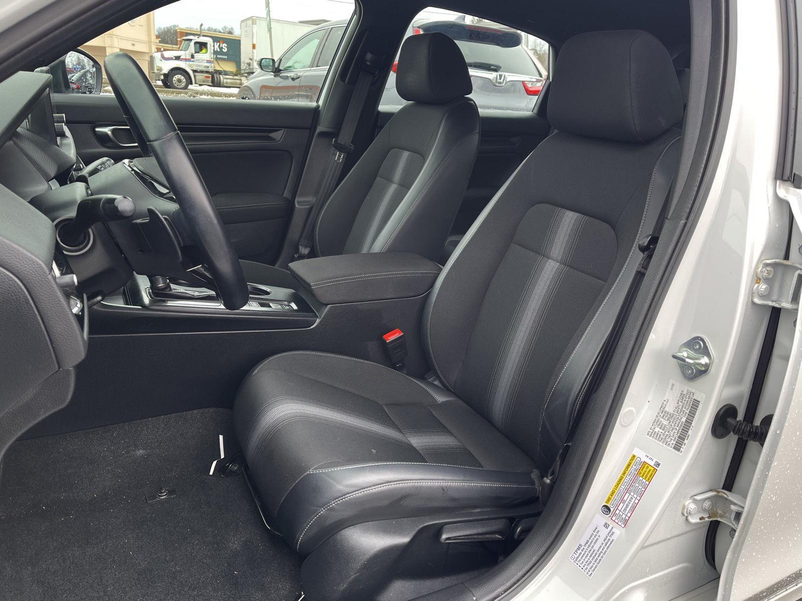 2023 Honda Civic Sport Image 10 of 22