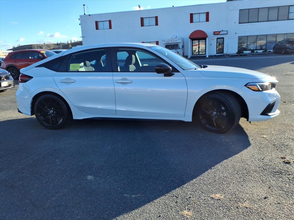 2023 Honda Civic Sport Image 4 of 25