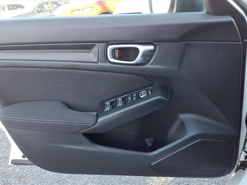 2023 Honda Civic Sport Image 19 of 25