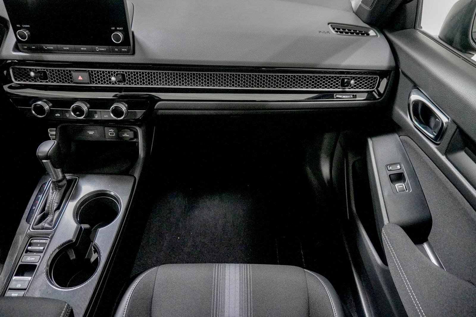 2023 Honda Civic Sport Image 27 of 35