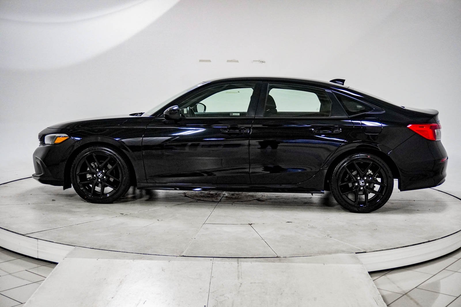 2023 Honda Civic Sport Image 11 of 35