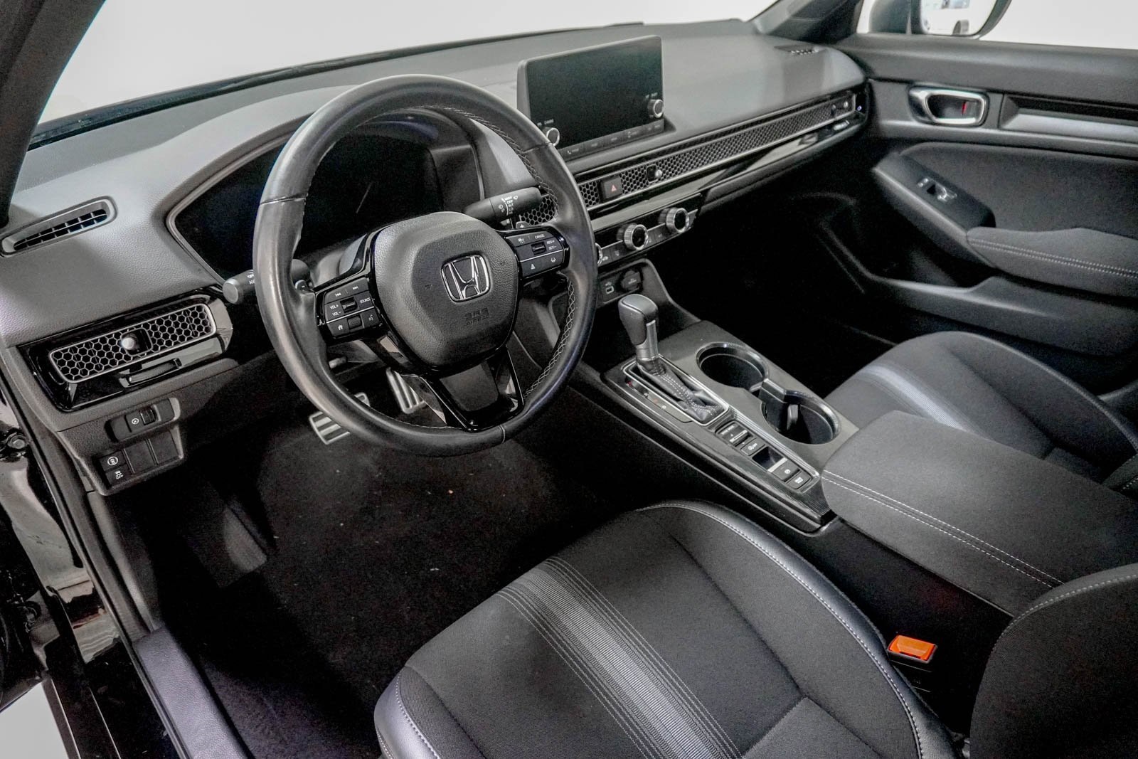 2023 Honda Civic Sport Image 19 of 35