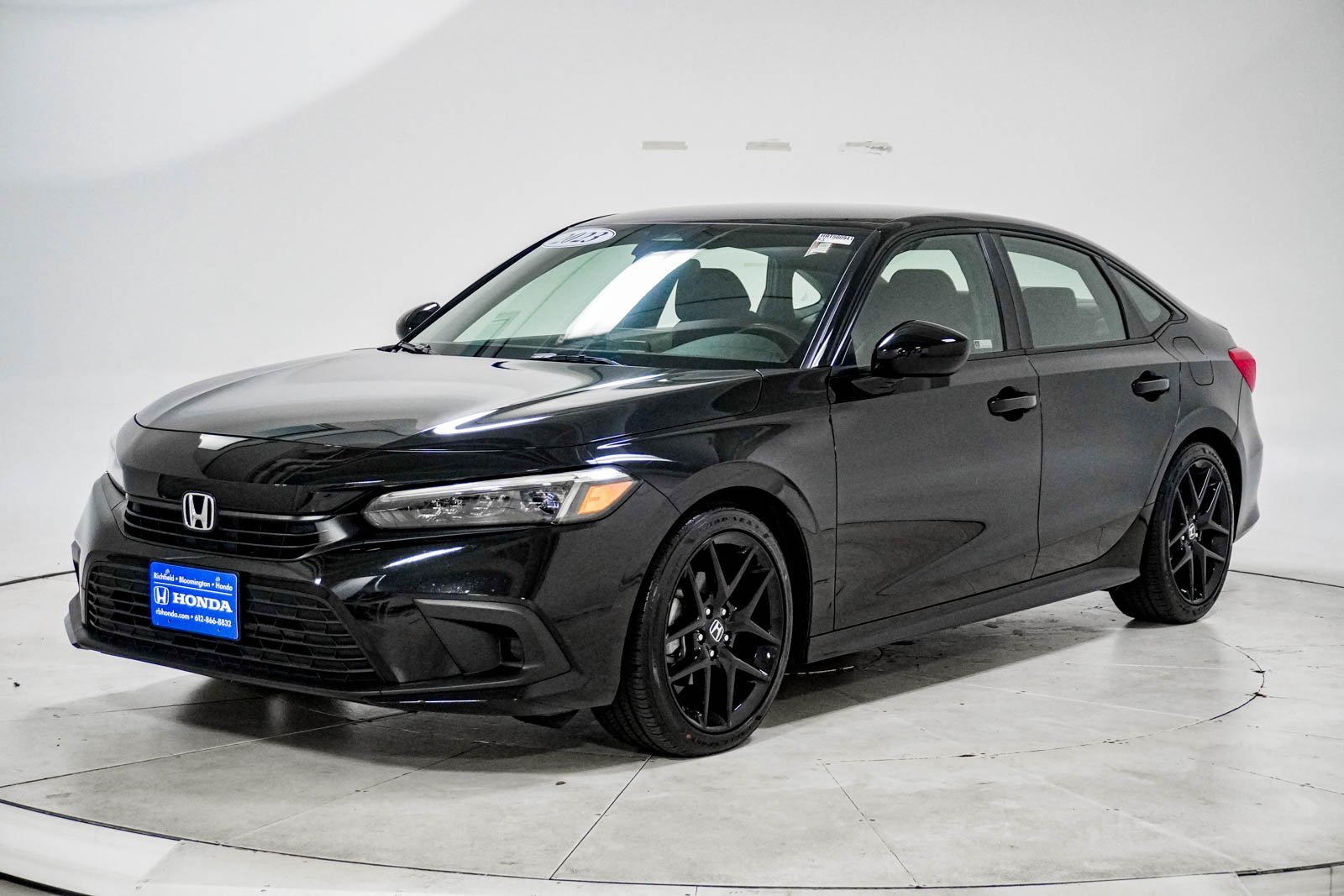 2023 Honda Civic Sport Image 2 of 35