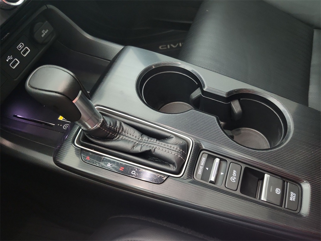 Vehicle image 29 of 36