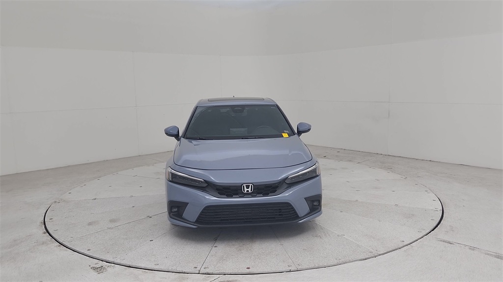 Vehicle image 4 of 36
